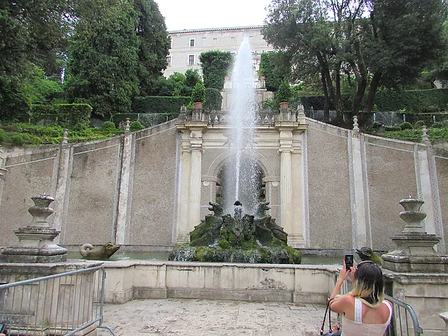 Fontana dei Draghi at Villa d'Este