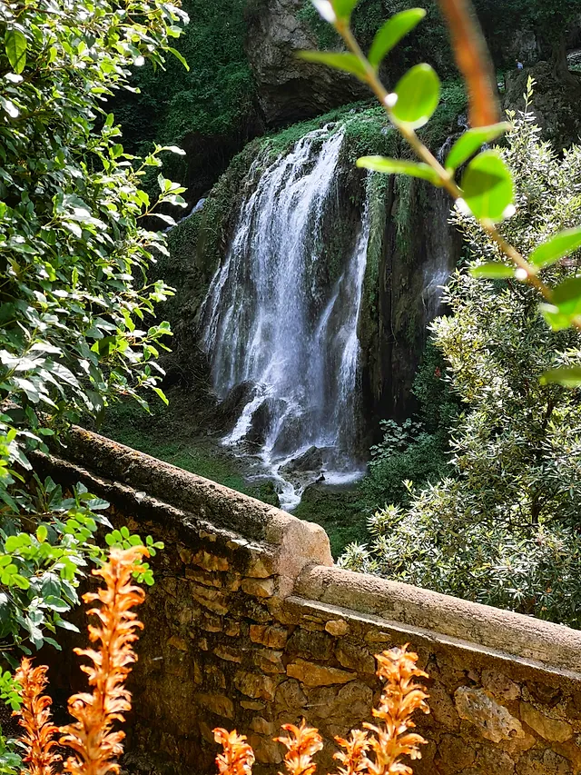 La grande cascata di Villa Gregoriana, Tivoli