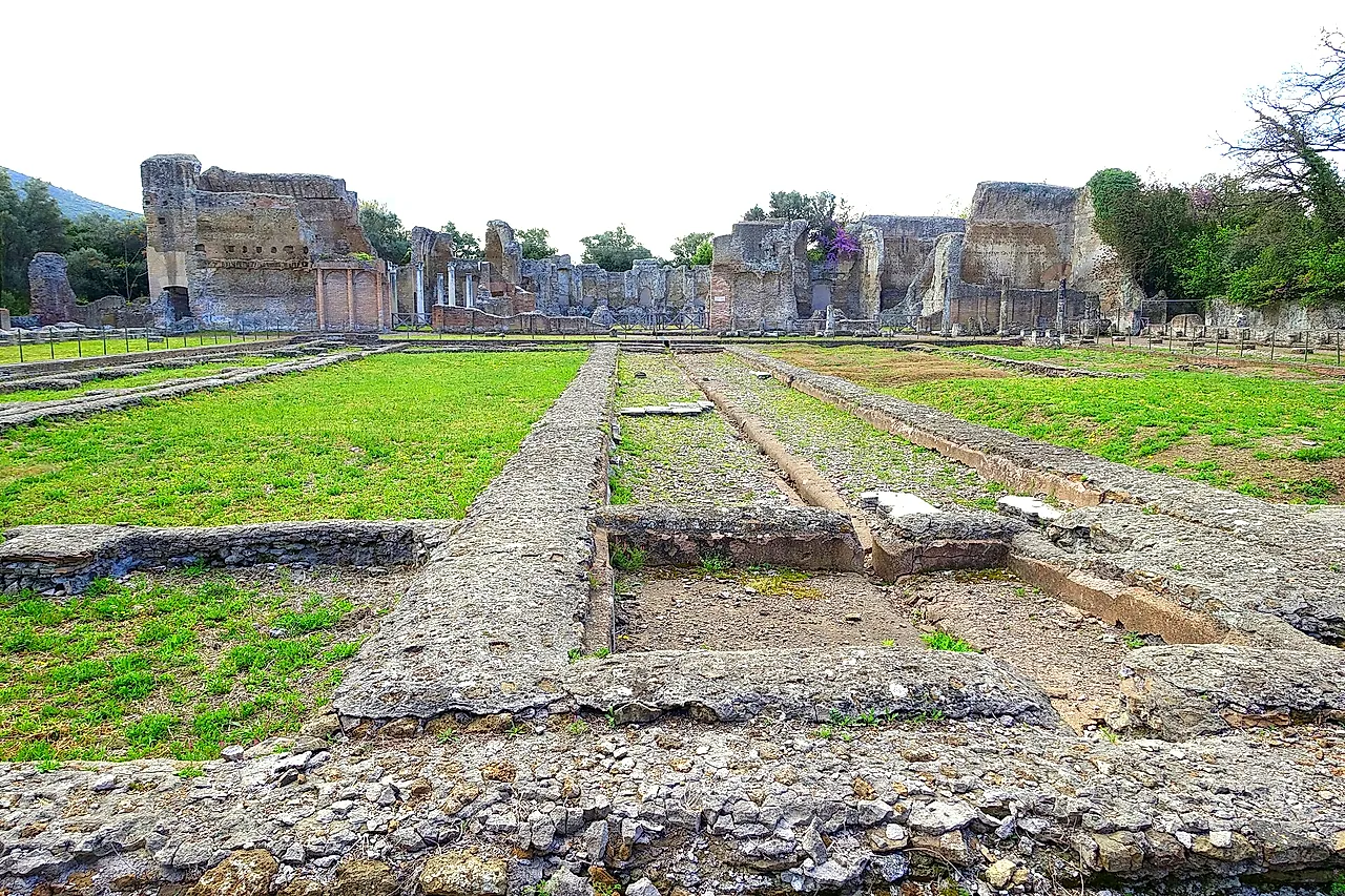 La Piazza d'Oro di Villa Adriana, Tivoli