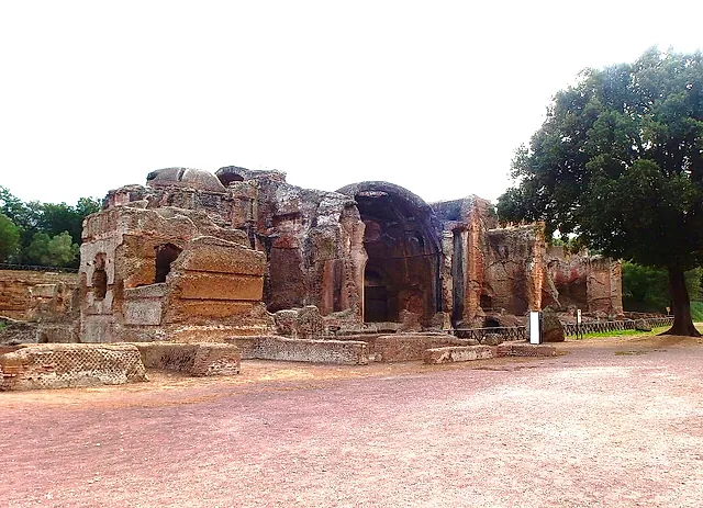 The Grandi Terme (Great Baths) ruins at Hadrian's Villa, Tivoli